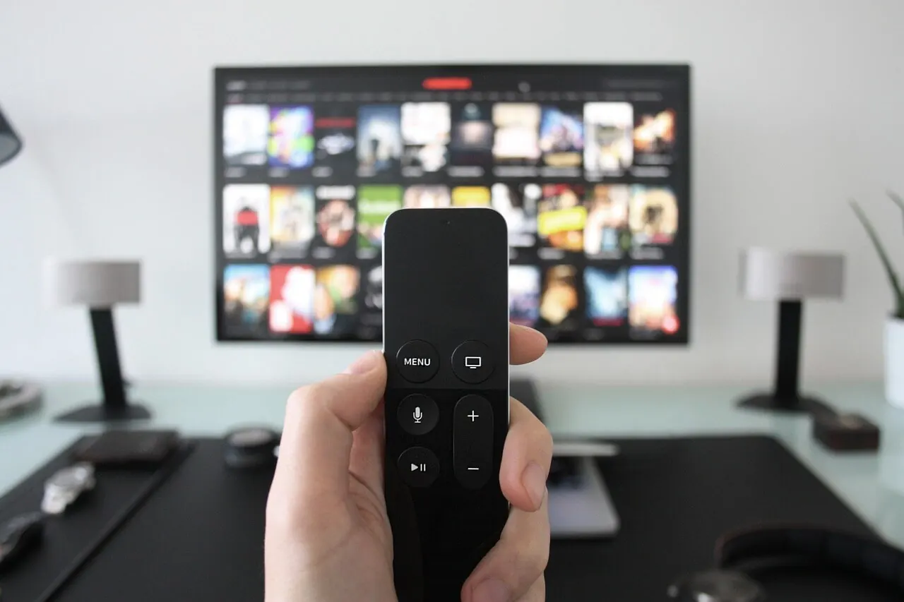 Opsætning af Smart TV, streaming og hjemmebiograf